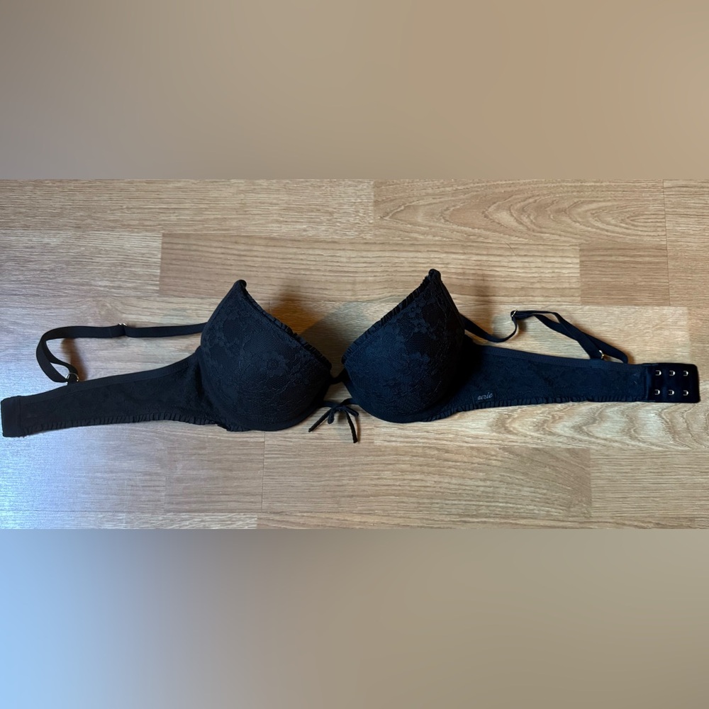 Aerie Show Off Plunge Push Up Lace Bra